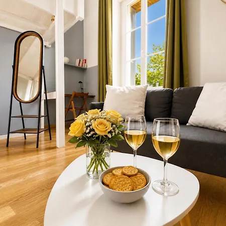 Confortable Face à L'île Versaillaise Appartement