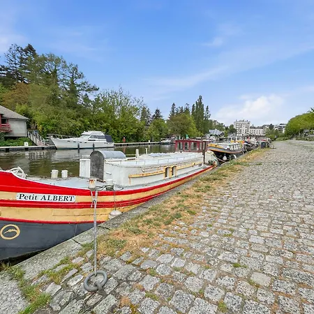Confortable Face A L'ile Versaillaise Nantes